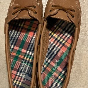 Sperry leather boat shoes in tan, size 8 US